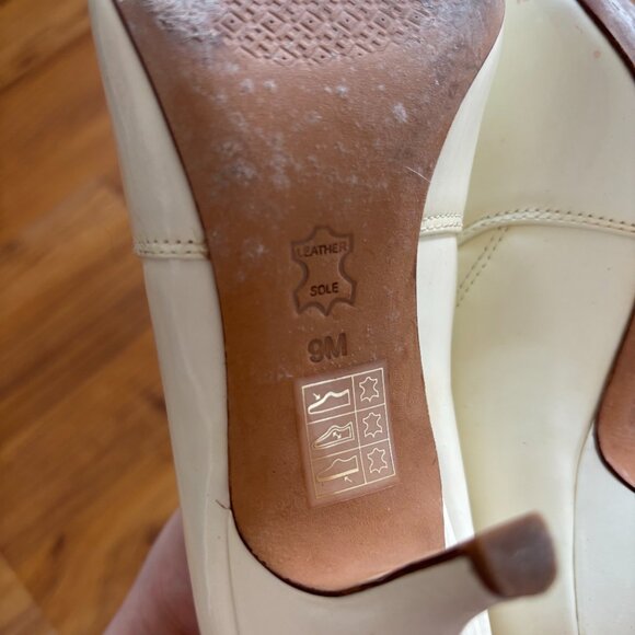 Tory Burch Vintage Leather Pointed Toe Heels - Picture 3 of 16